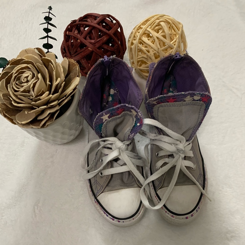🌿Girls Converse